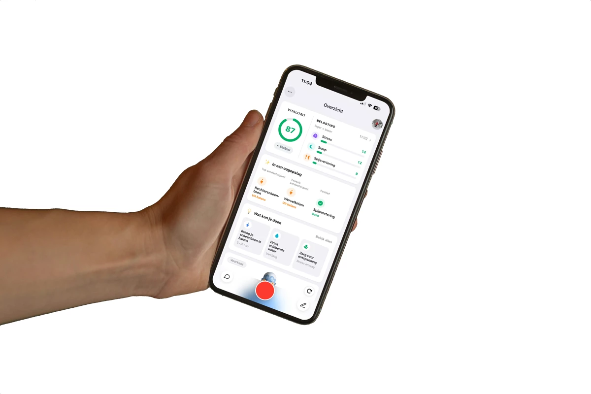 Deelnemer maakt een stemopname op de mobiel voor aanvullend inzicht